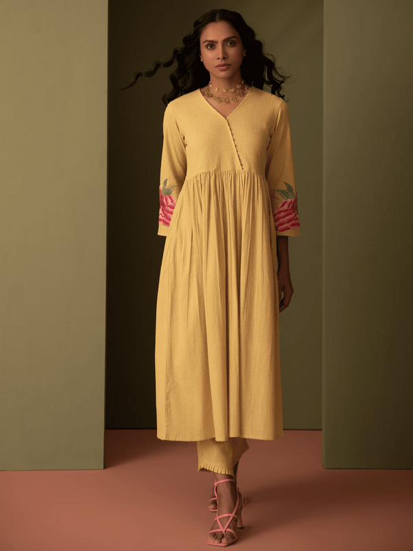 Kurta Set With Heavy Embroidery Sleeves